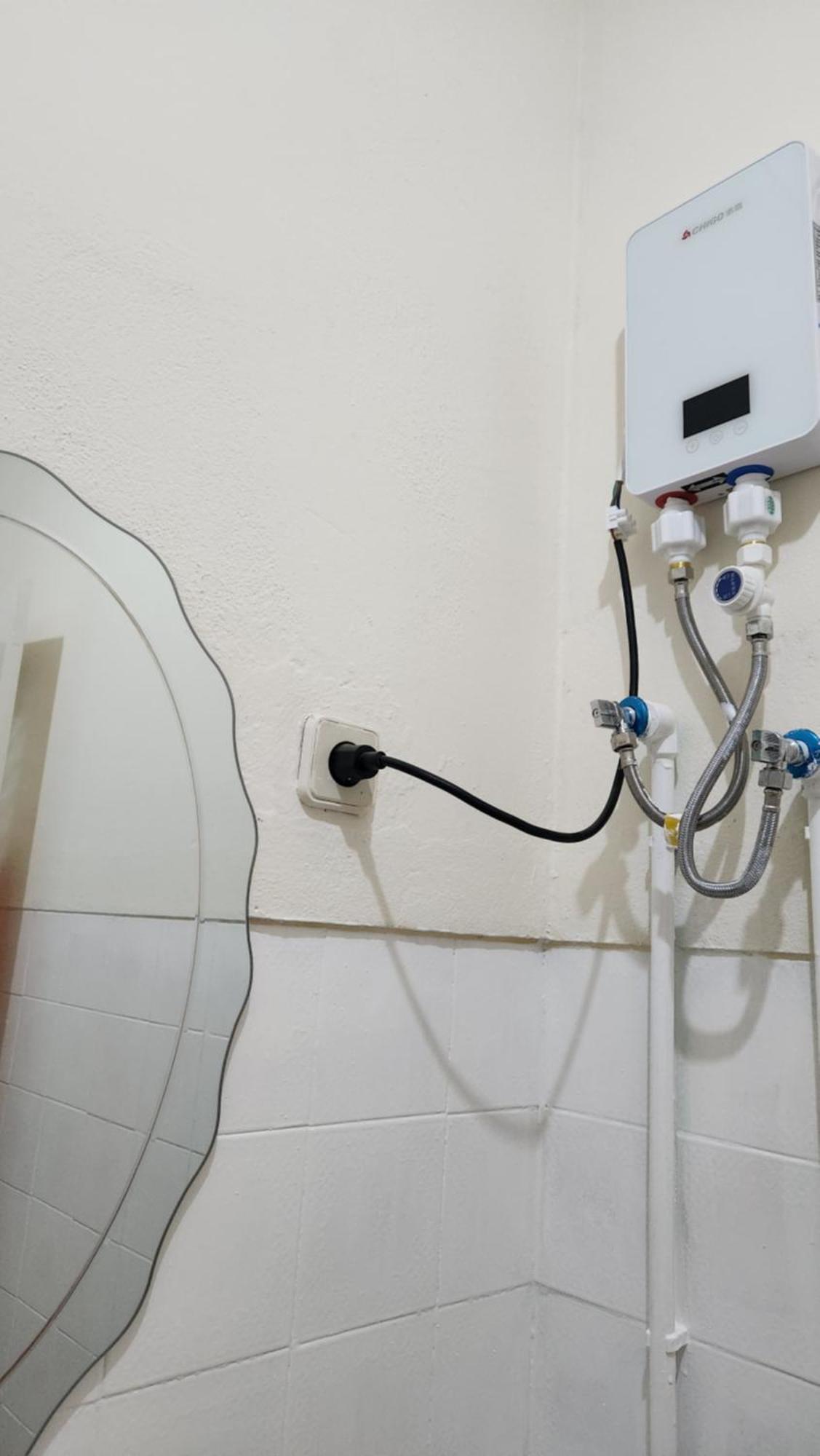 No Cash Accepted-Meeting Point Hostel- Praia, Also In Tarrafal & Fogo Exterior photo