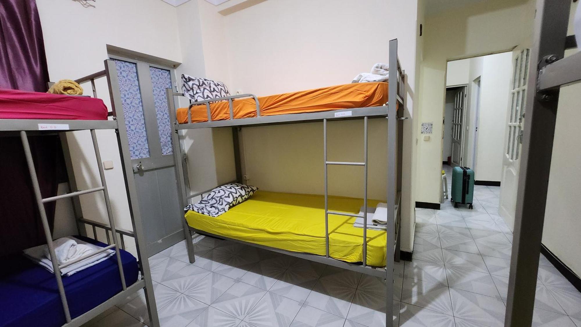 No Cash Accepted-Meeting Point Hostel- Praia, Also In Tarrafal & Fogo Exterior photo