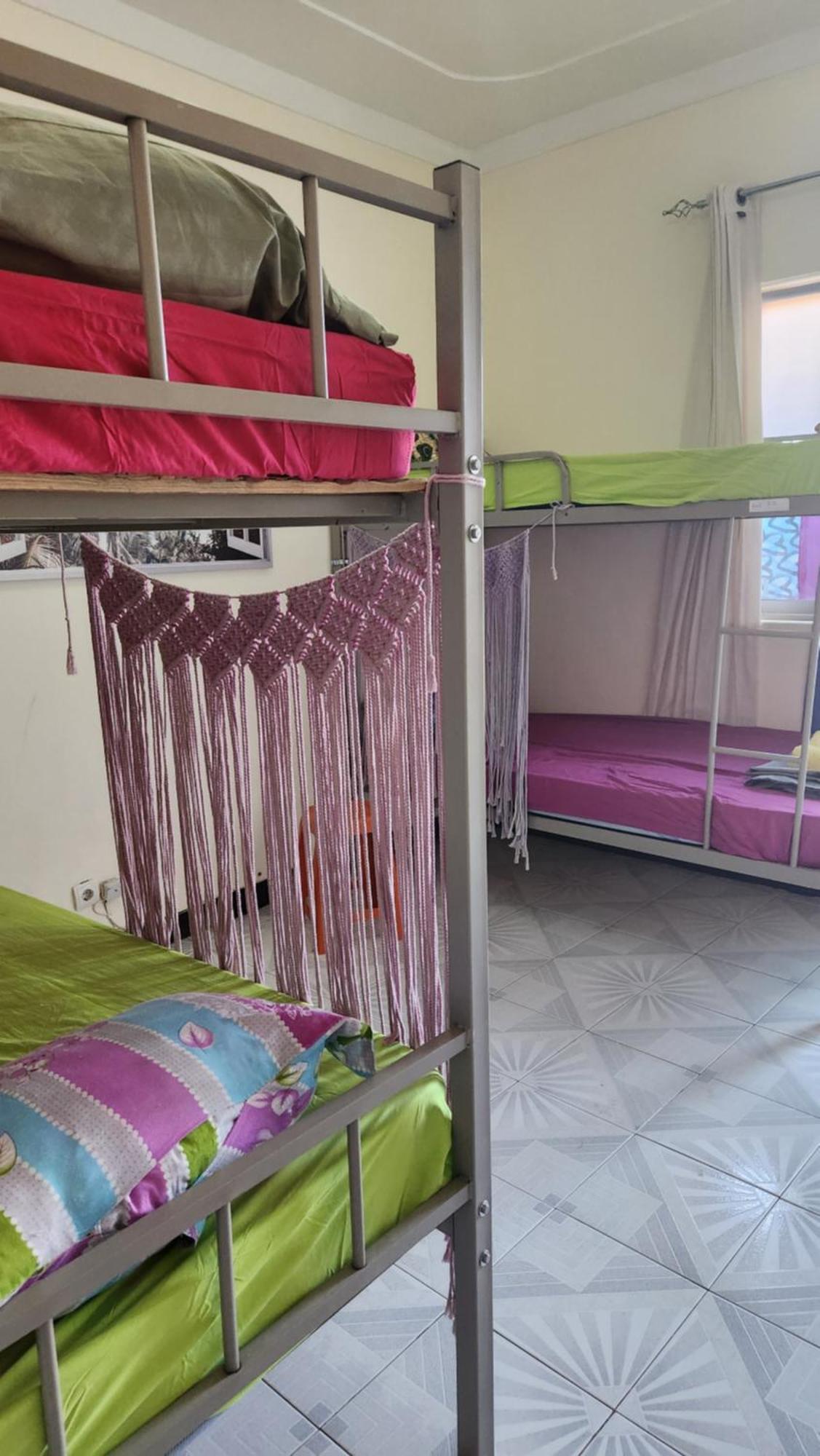 No Cash Accepted-Meeting Point Hostel- Praia, Also In Tarrafal & Fogo Exterior photo